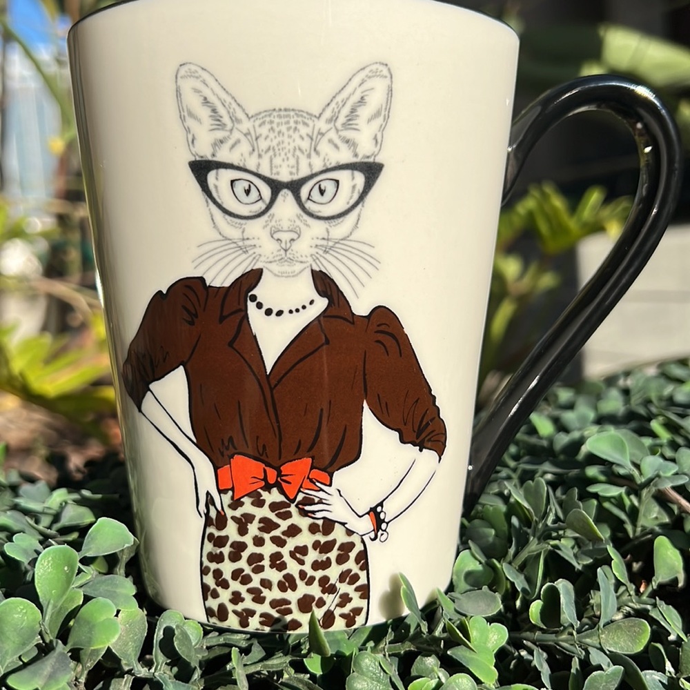 Unique Sassy CAT MUG - Picture 2 of 3